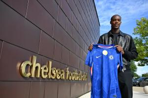 队报：切尔西提前官宣埃梅加，避免和斯特拉斯堡进欧战转会被叫停