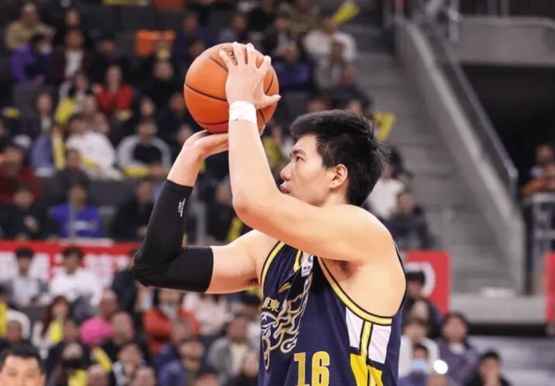 万博官网-广东大胜同曦！焦泊乔暴走，三外集体打铁，郭昊文哑火！