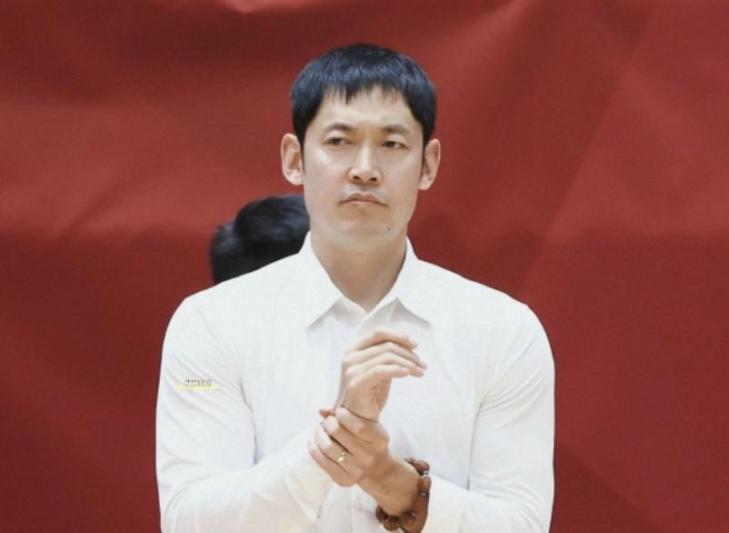 万博官网-险遭翻盘，张庆鹏：沈梓捷受伤影响了防守策略，今天的胜利很幸运