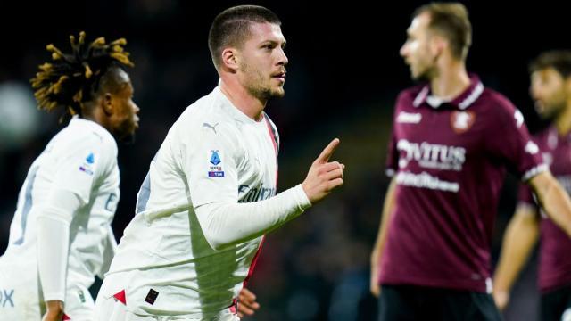 万博max-【人物】从备选中的备选到主角，约维奇期待续约